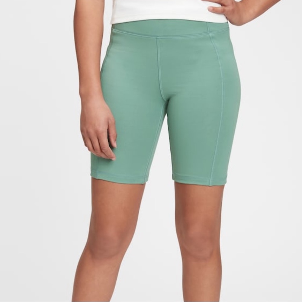 NWT GapFit Teen Recycled‎ High Waisted Green Biker Shorts